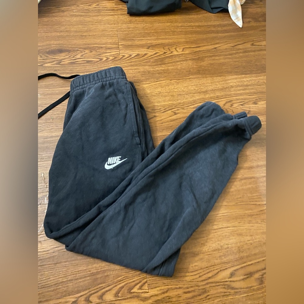 Black nike sweatpants